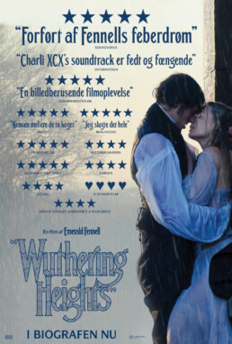 Par kysser i regnen med anmeldelser og stjerner